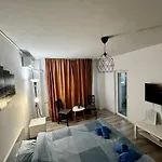 Apartment 2 Mega Mall National Arena