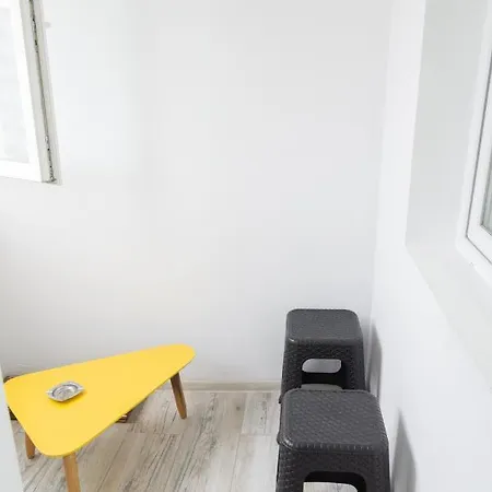 2 Mega Mall National Arena * Bükreş